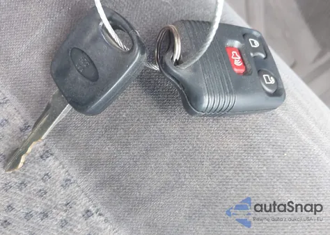 2000 Mercury Mountaineer from USA, damaged, VIN 4M2ZU76E3YUJ17772